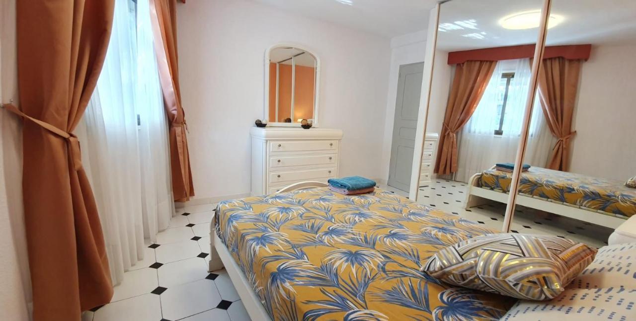 Encantadora Vivienda En El Paseo Maritimo De Салоу Экстерьер фото