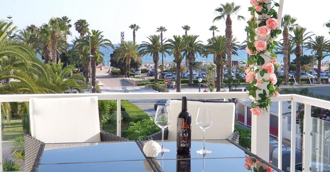 Encantadora Vivienda En El Paseo Maritimo De Салоу Экстерьер фото