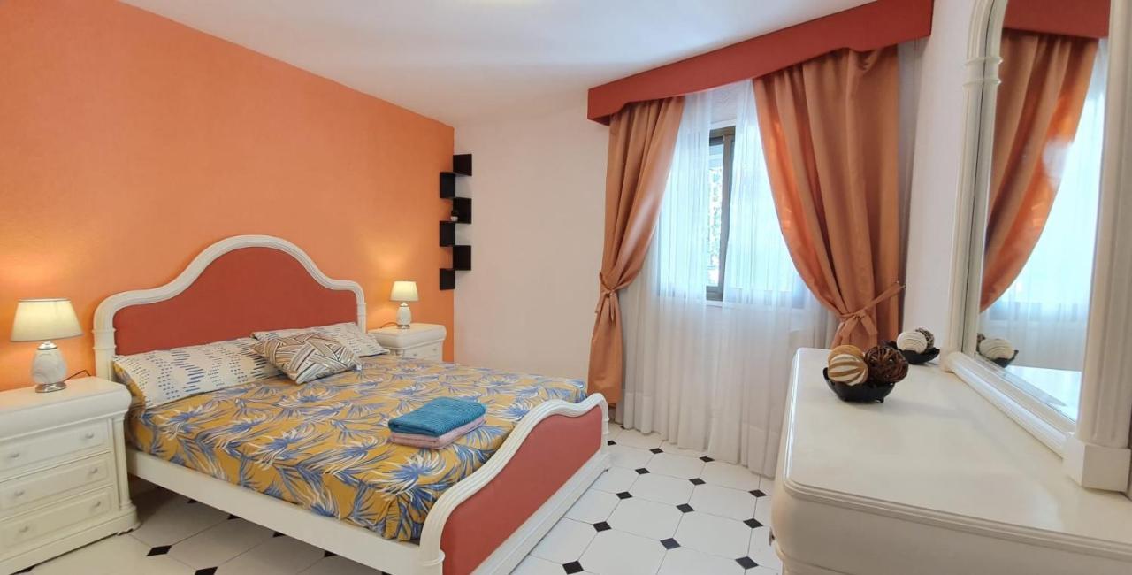 Encantadora Vivienda En El Paseo Maritimo De Салоу Экстерьер фото